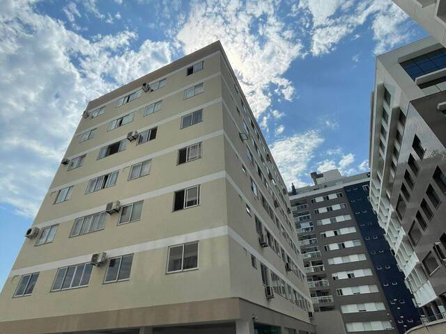 #9 - Apartamento para Venda em São José - SC