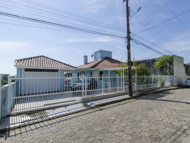 Ótima casa no Centro Histórico de São José